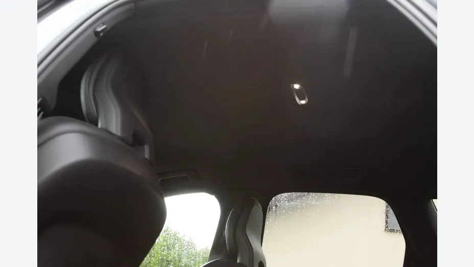 VOLVO XC60 -