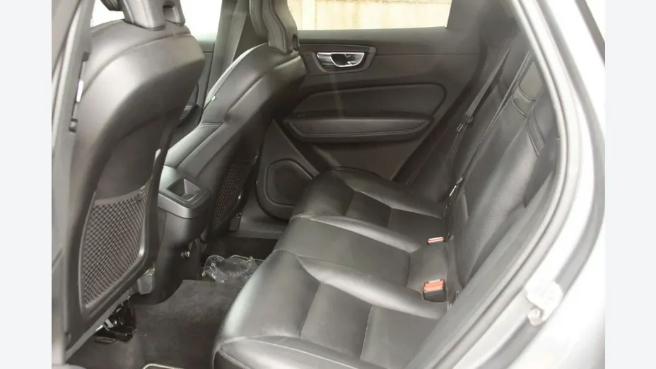 VOLVO XC60 -