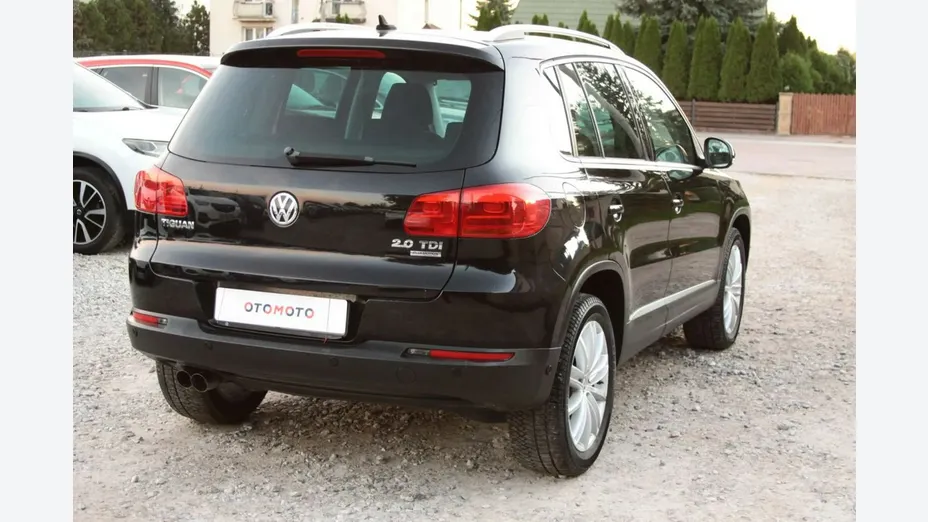 VOLKSWAGEN Tiguan -
