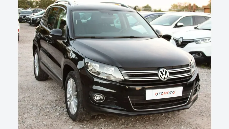 VOLKSWAGEN Tiguan -