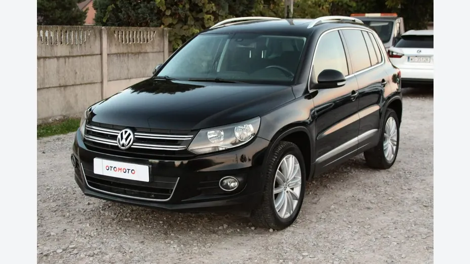 VOLKSWAGEN Tiguan -