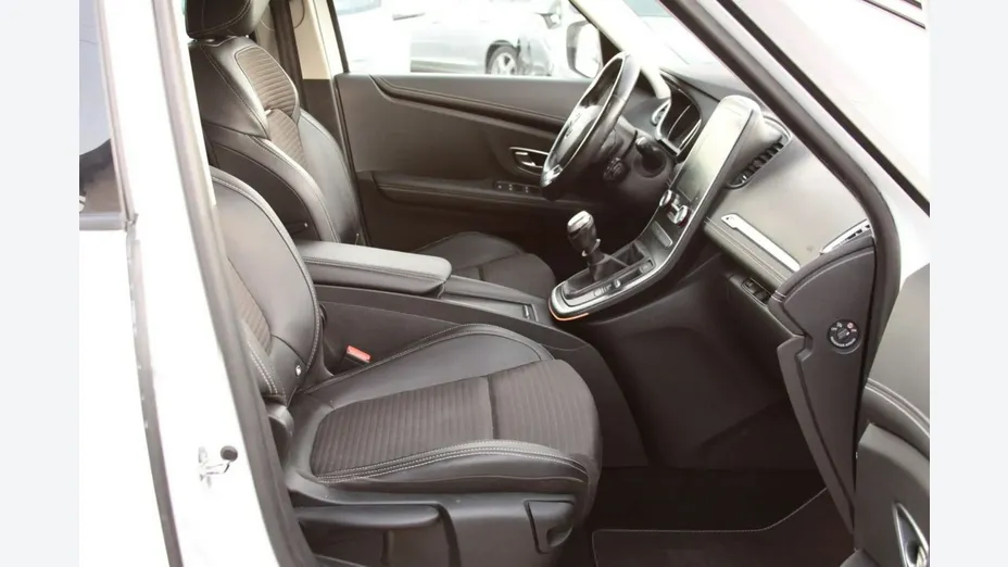 RENAULT Grand Scenic -