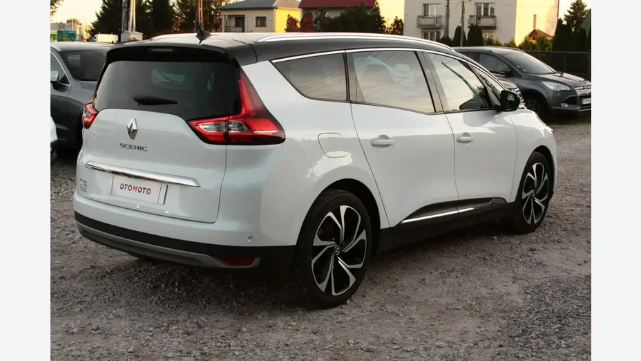 RENAULT Grand Scenic -
