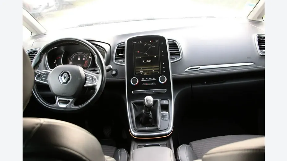 RENAULT Grand Scenic -