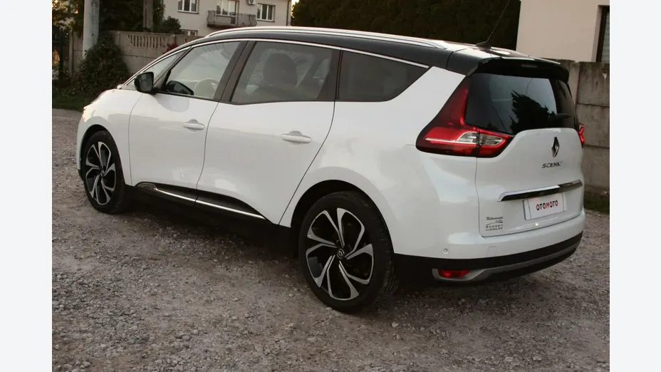 RENAULT Grand Scenic -