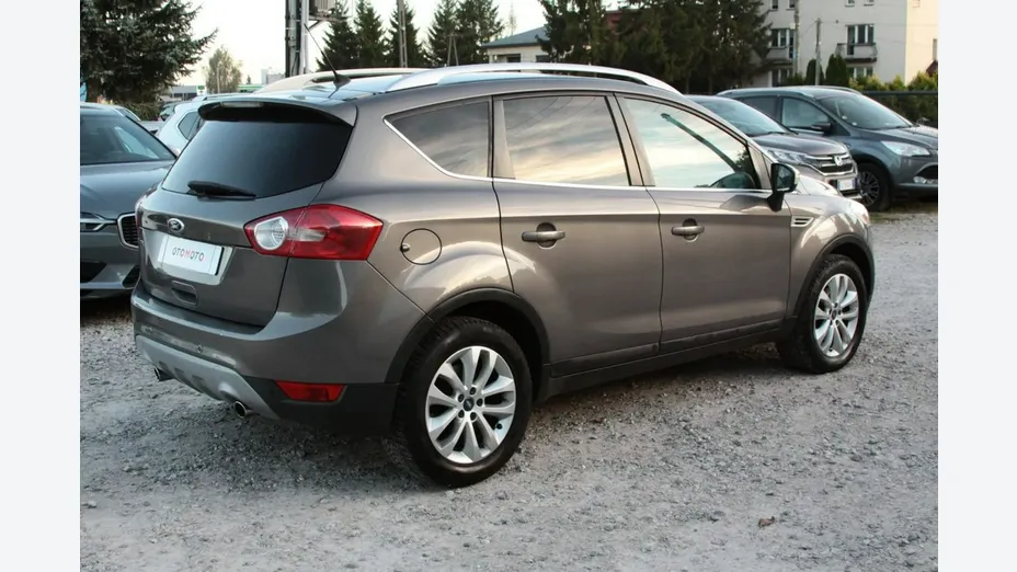 FORD Kuga -