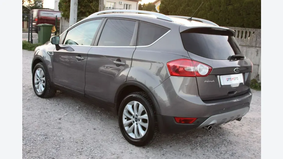 FORD Kuga -