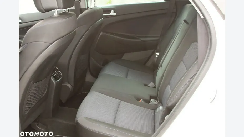 HYUNDAI Tucson -