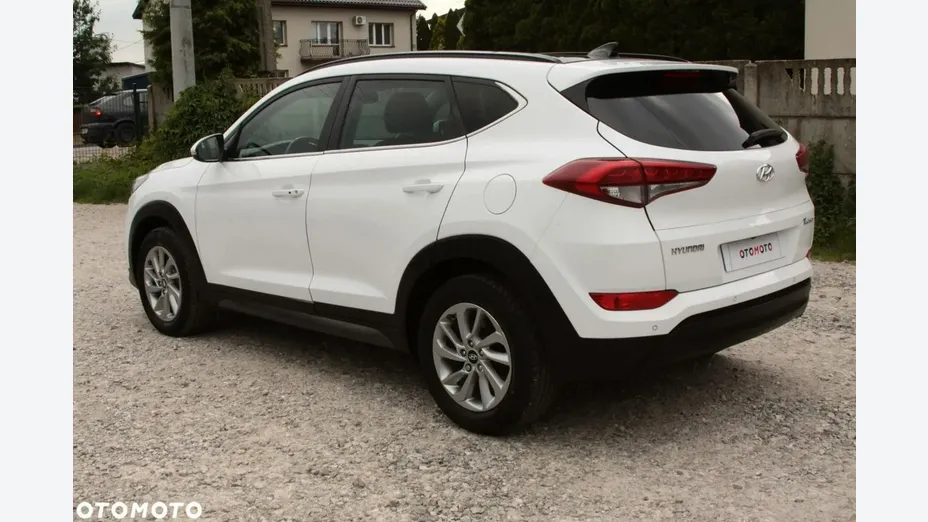HYUNDAI Tucson -