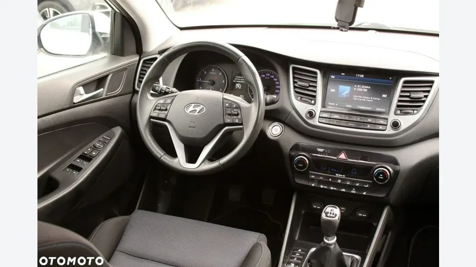 HYUNDAI Tucson -