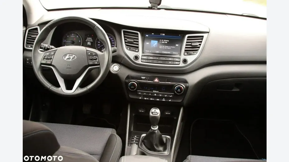 HYUNDAI Tucson -