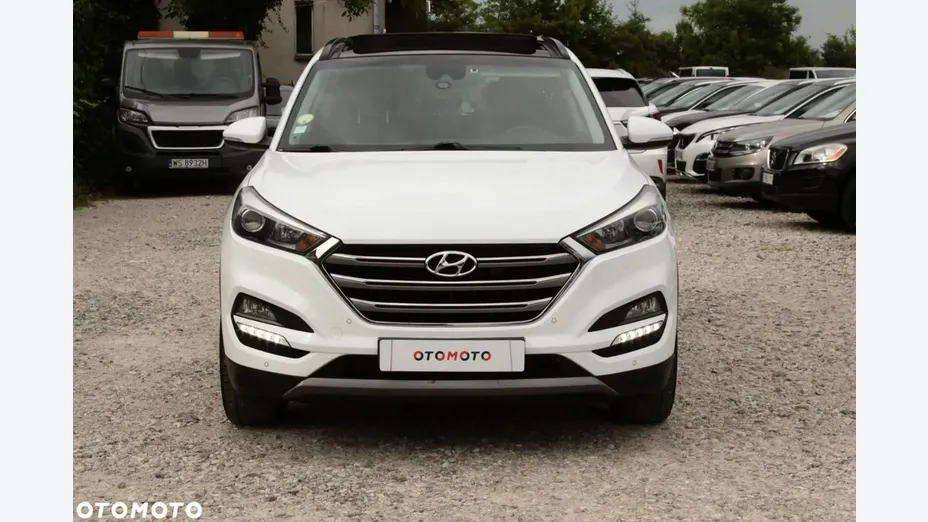 HYUNDAI Tucson -