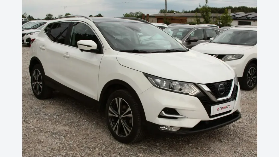 NISSAN Qashqai -