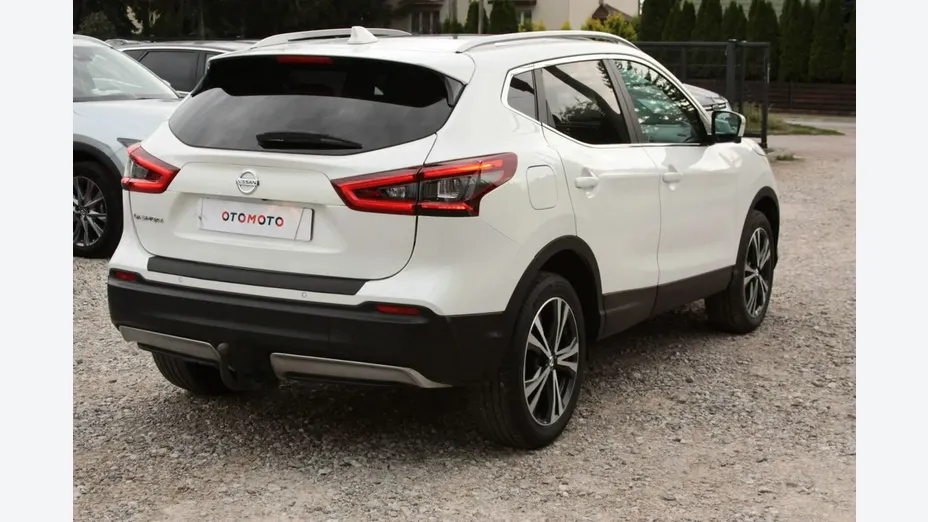 NISSAN Qashqai -