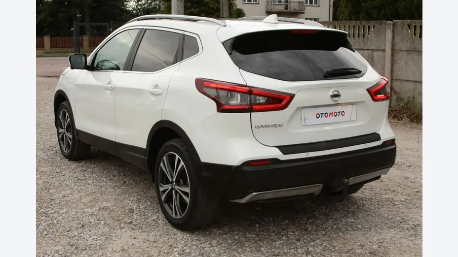 NISSAN Qashqai -