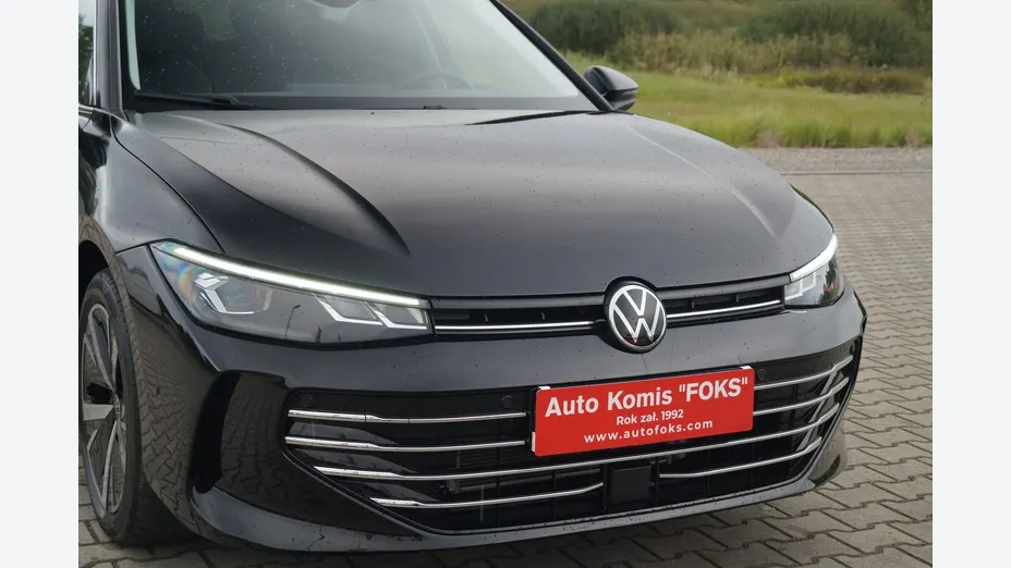 VOLKSWAGEN Passat -