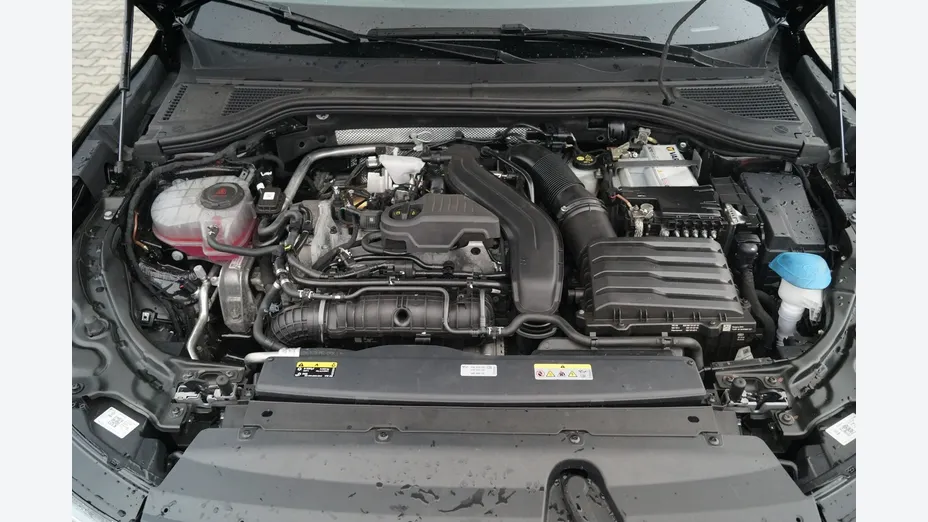 VOLKSWAGEN Passat -