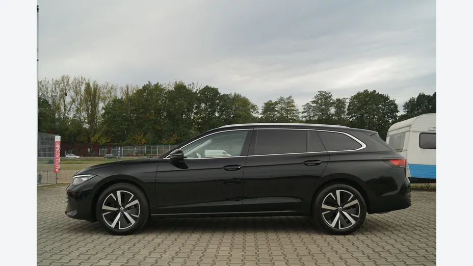 VOLKSWAGEN Passat -