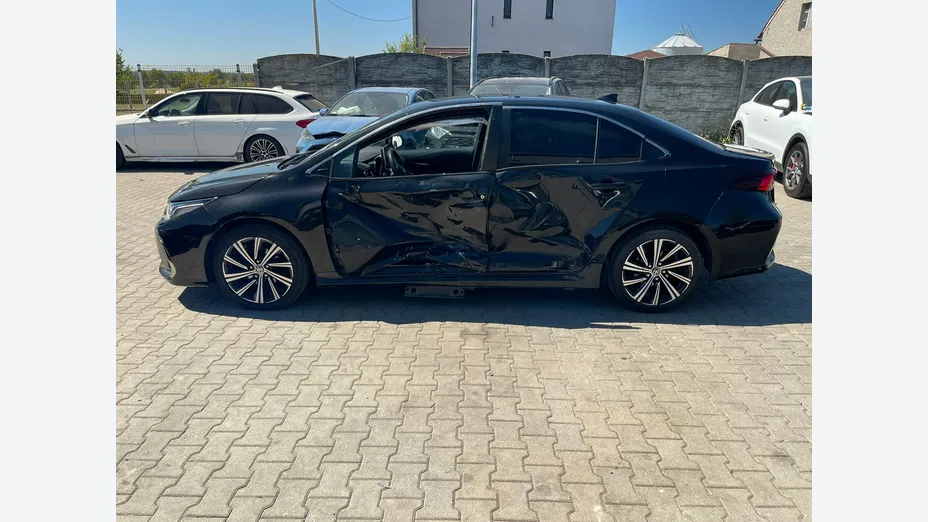 TOYOTA Corolla -