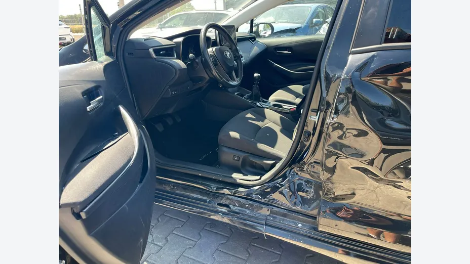 TOYOTA Corolla -