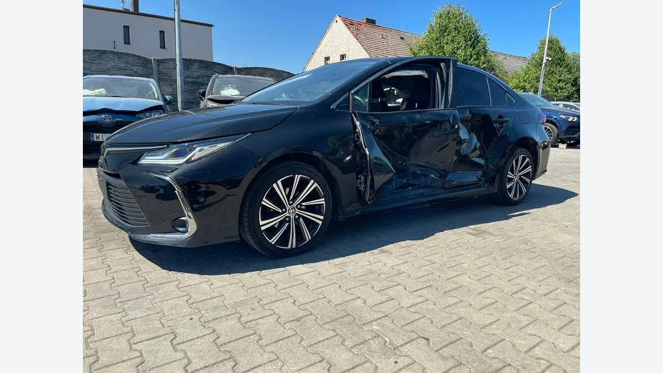 TOYOTA Corolla -