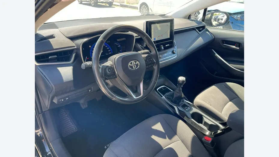 TOYOTA Corolla -