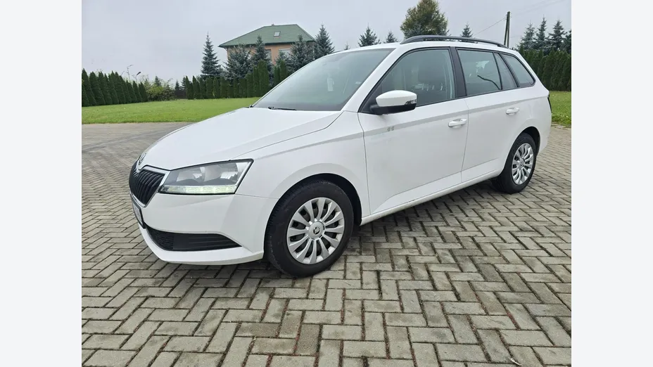 SKODA Fabia -