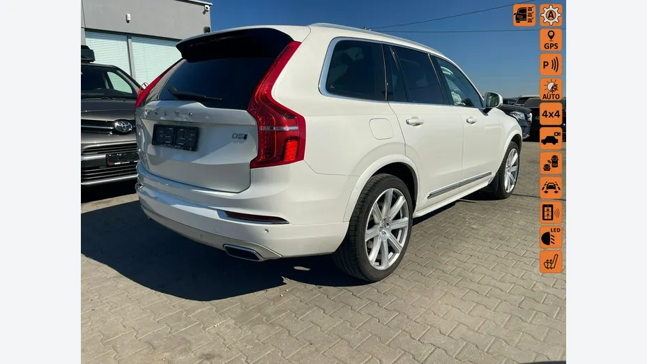 VOLVO XC90 -