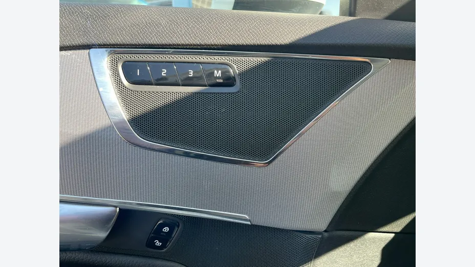 VOLVO XC90 -