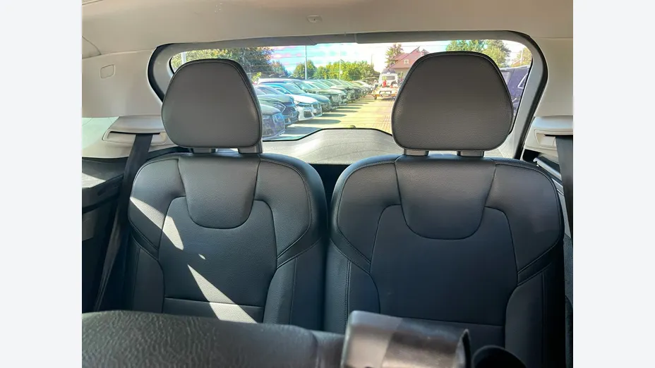 VOLVO XC90 -