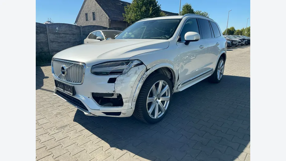 VOLVO XC90 -