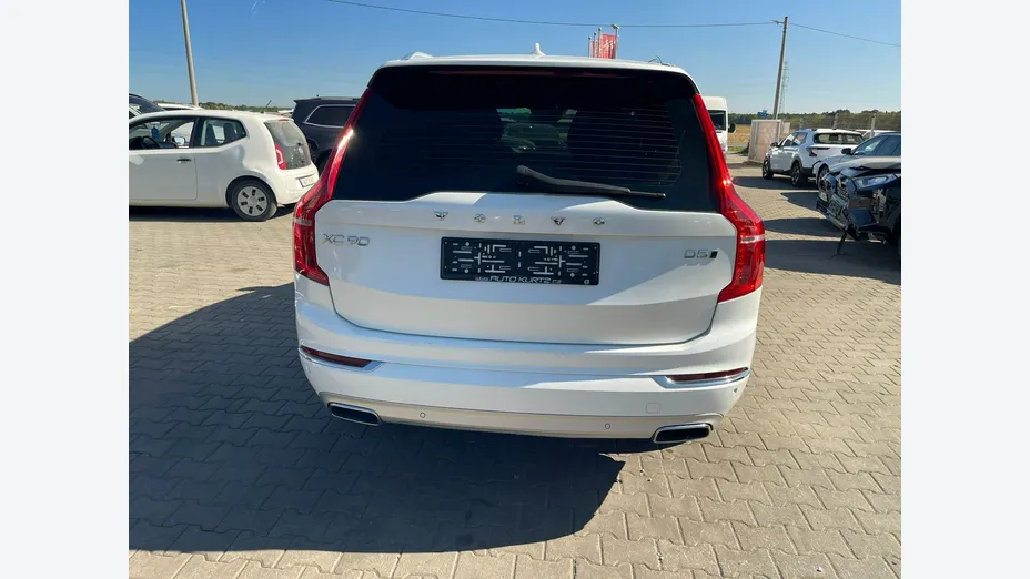 VOLVO XC90 -
