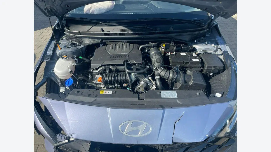HYUNDAI i20 -