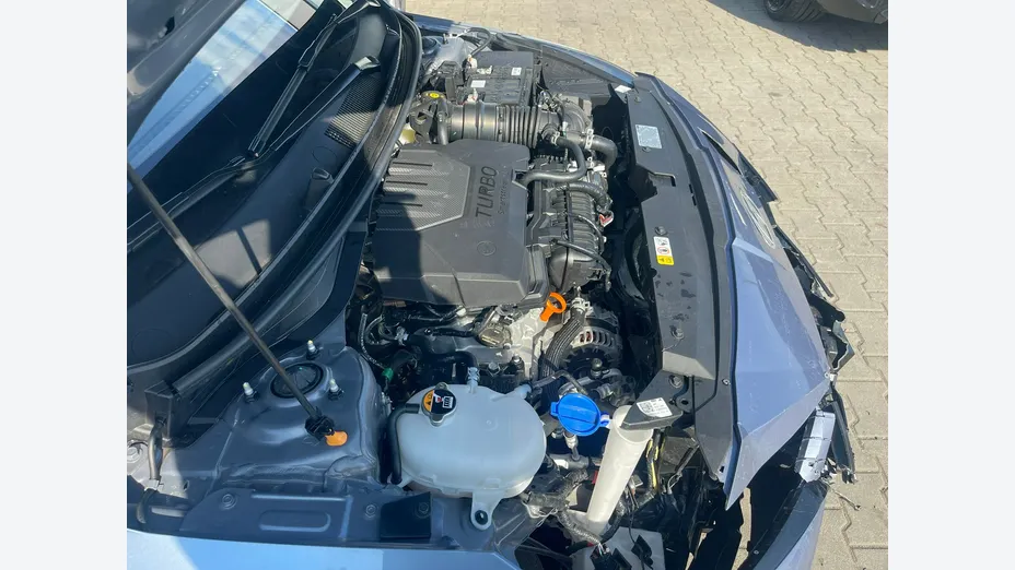 HYUNDAI i20 -