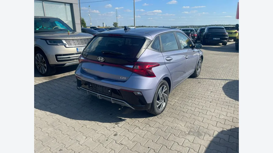 HYUNDAI i20 -