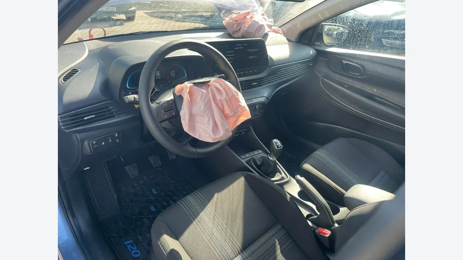 HYUNDAI i20 -