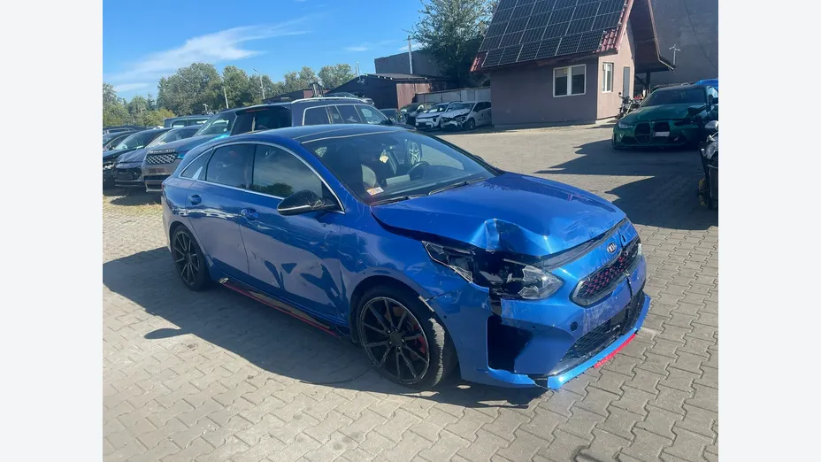 KIA ProCeed -