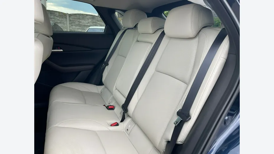 MAZDA CX-30 -