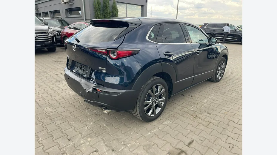 MAZDA CX-30 -