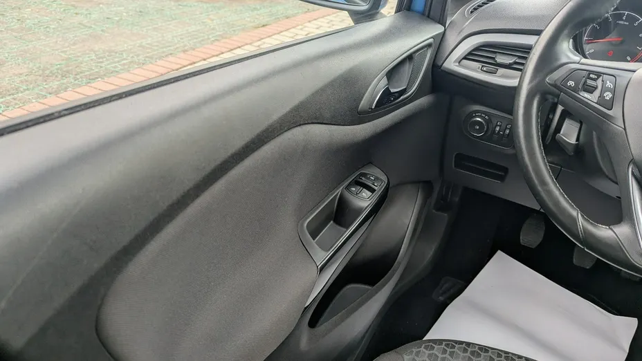 OPEL Corsa -