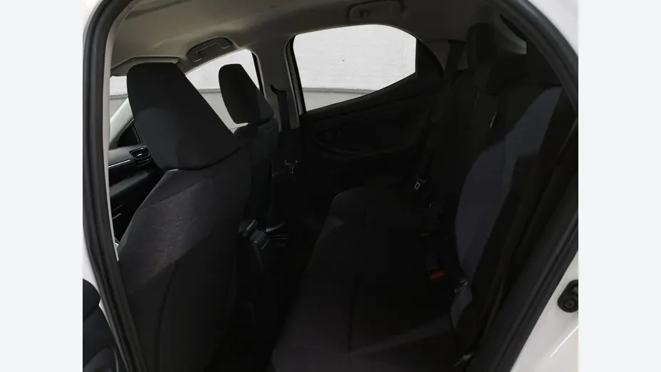 TOYOTA Yaris -