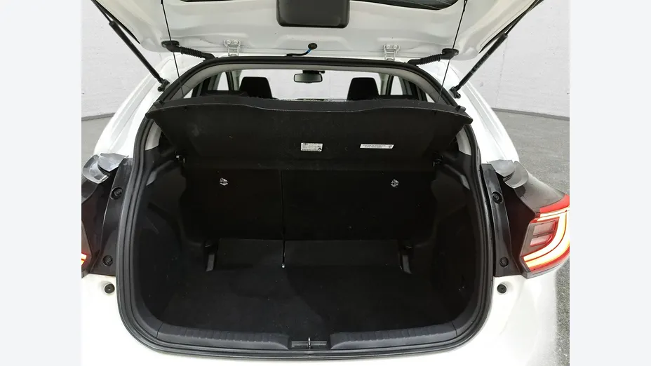 TOYOTA Yaris -