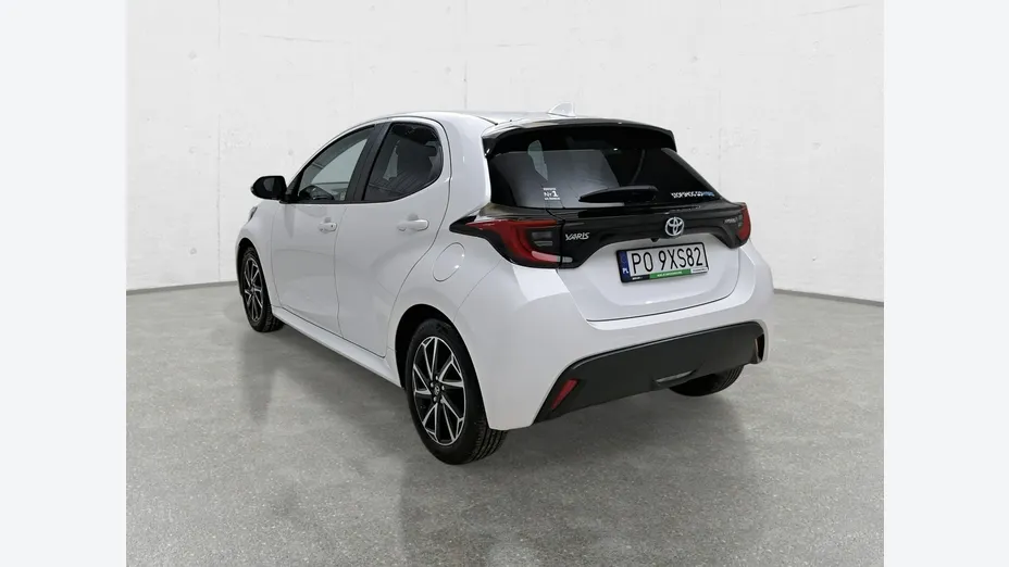 TOYOTA Yaris -
