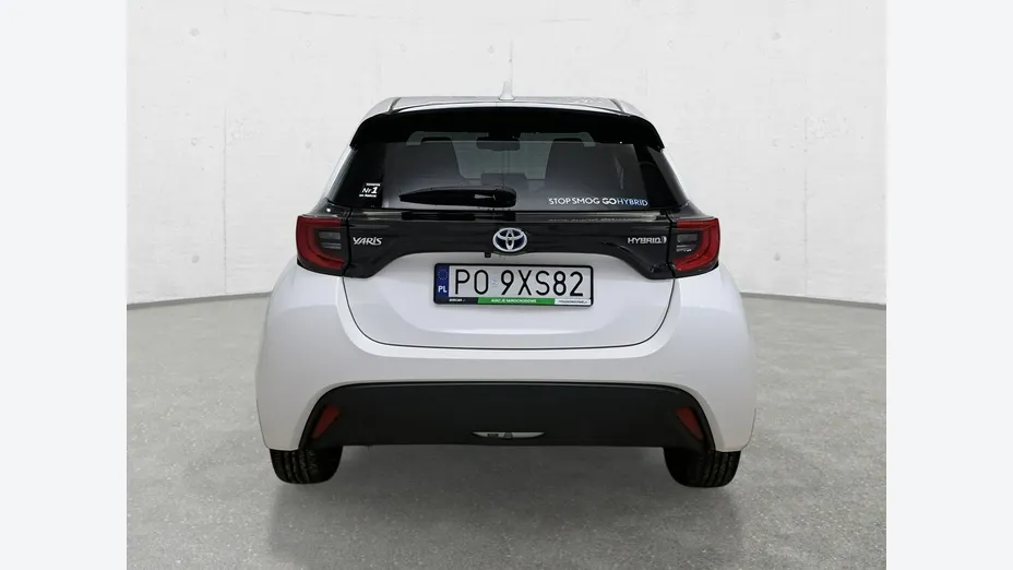TOYOTA Yaris -