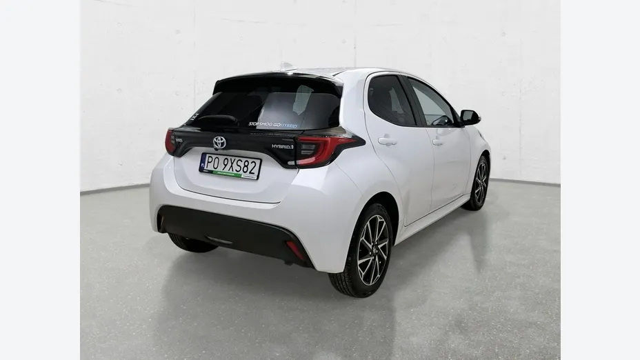 TOYOTA Yaris -