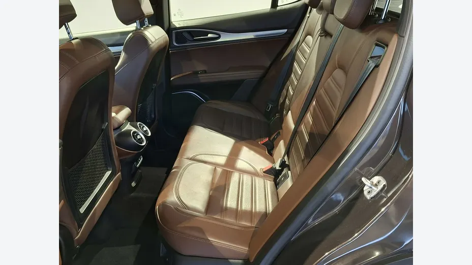 ALFA ROMEO Stelvio -