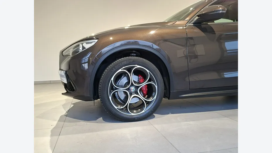 ALFA ROMEO Stelvio -