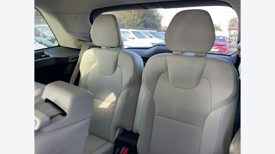 VOLVO XC90 -
