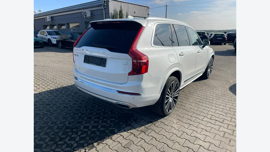 VOLVO XC90 -
