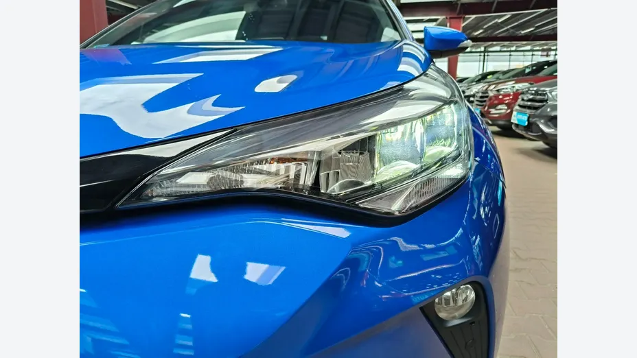 TOYOTA C-HR -